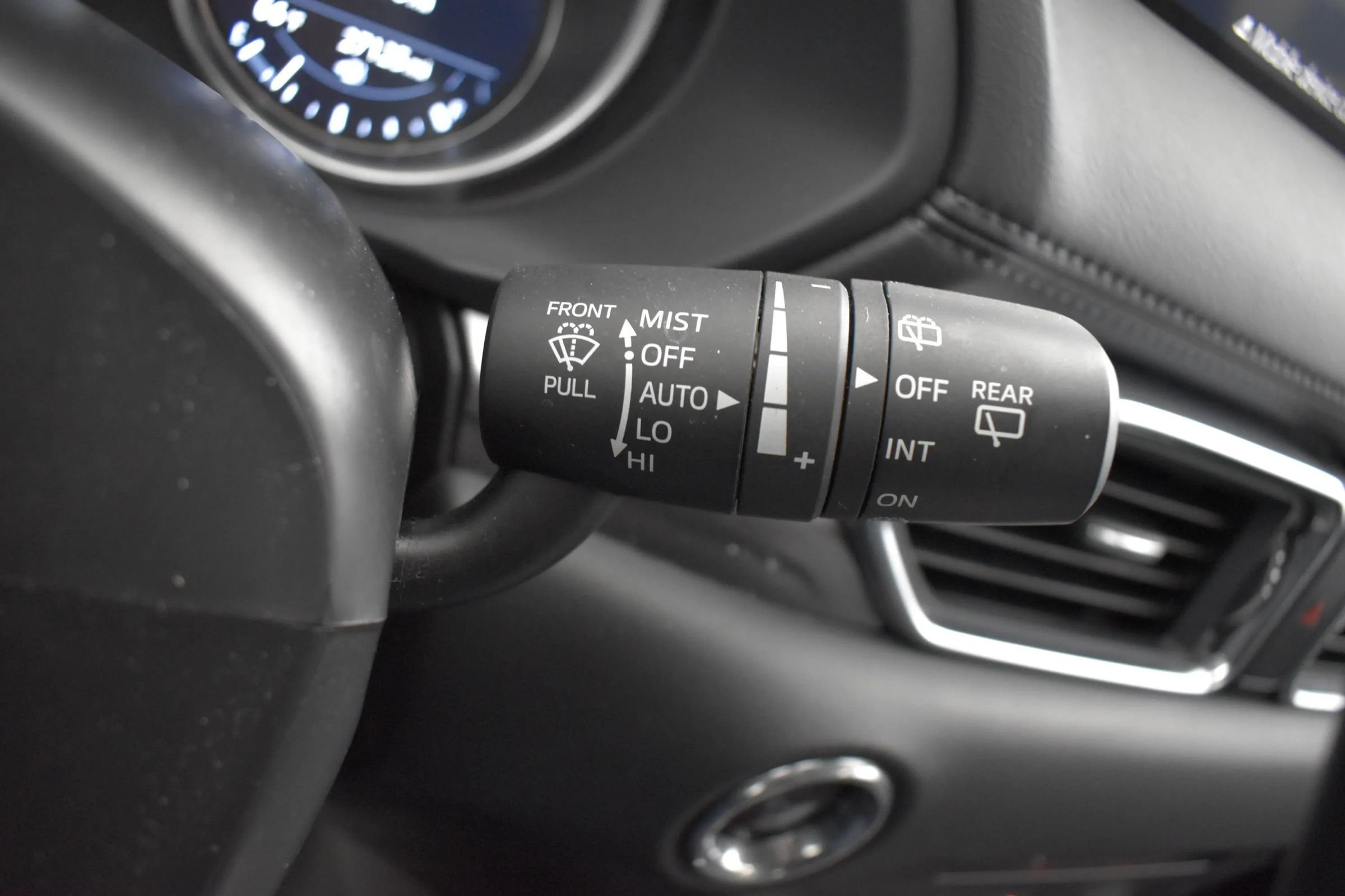 Used 2025 MAZDA CX-5 AWD 2.5 S w/ Select Package image 26