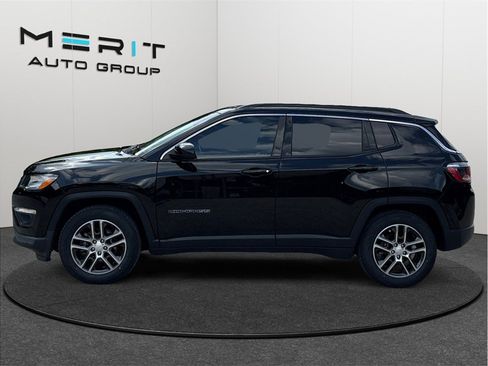 Used 2020 Jeep Compass Latitude w/ Popular Equipment Group FWD image 5