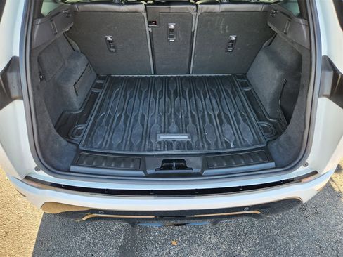 Used 2020 Land Rover Range Rover Evoque SE image 31