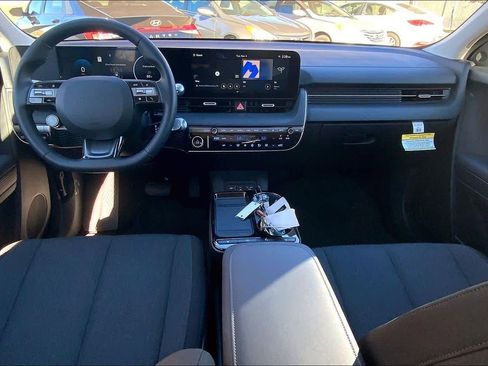 New 2026 Hyundai Ioniq 5 SE image 5