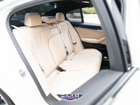 Used 2018 BMW 540i image 17