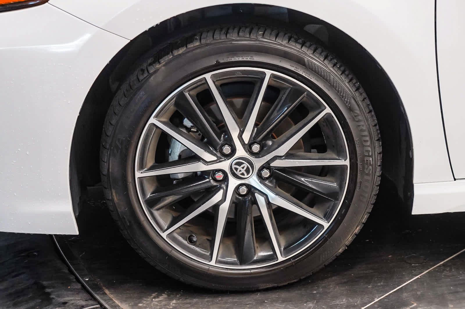 Used 2024 Toyota Camry SE w/ Convenience Package FWD image 11