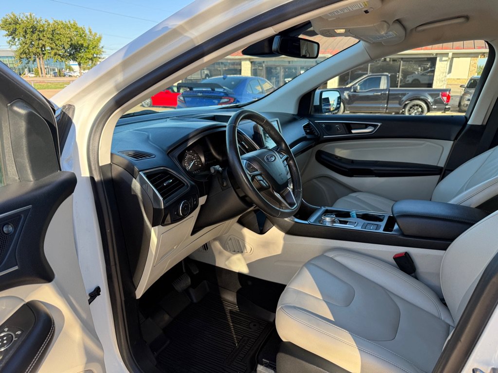 Used 2022 Ford Edge Titanium AWD/4WD image 14