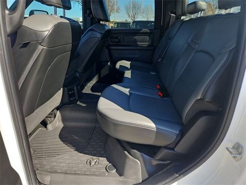 Used 2024 RAM 2500 Tradesman w/ Chrome Appearance Group image 23