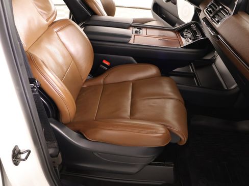 Certified 2024 Lincoln Navigator Reserve AWD/4WD image 15