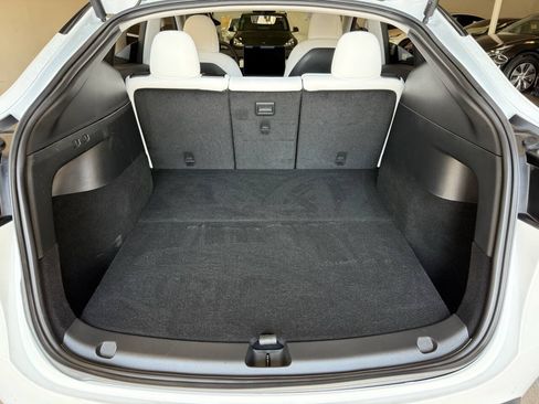 Used 2020 Tesla Model Y Performance AWD/4WD image 24