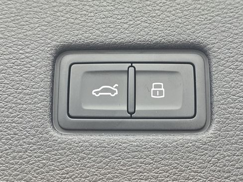 New 2026 Audi Q8 Premium Plus image 17