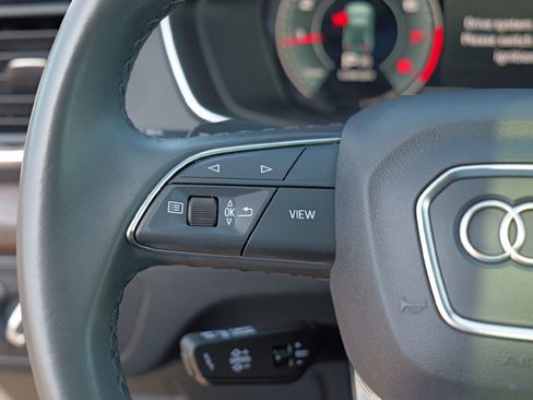 Used 2023 Audi Q5 2.0T Premium Plus image 12