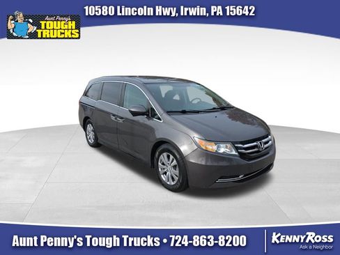 Used 2016 Honda Odyssey SE image 1