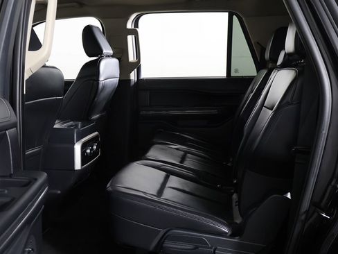 Used 2024 Ford Expedition Max XLT image 31