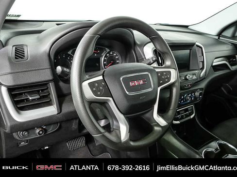 Used 2024 GMC Terrain SLE w/ Driver Convenience Package FWD image 4