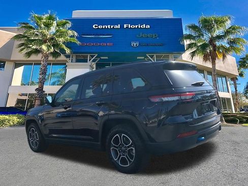 Certified 2023 Jeep Grand Cherokee Trailhawk w/ Luxury Tech Group III image 7