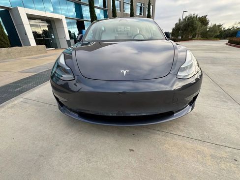 Used 2020 Tesla Model 3 Standard Range Plus RWD image 3