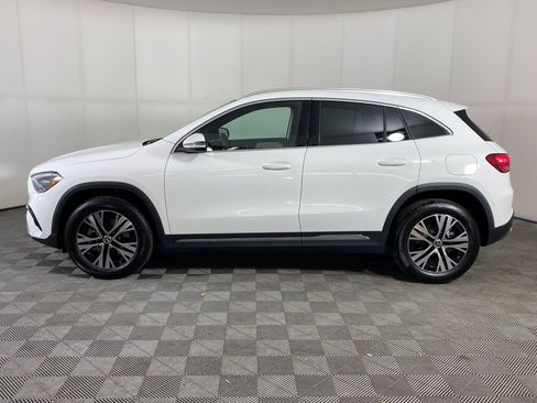New 2025 Mercedes-Benz GLA 250 4MATIC image 2