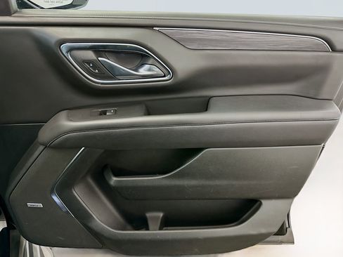 Used 2024 GMC Yukon SLT image 35