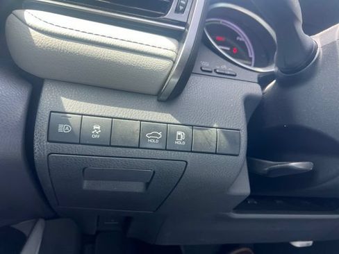 Used 2022 Toyota Camry XLE FWD image 21
