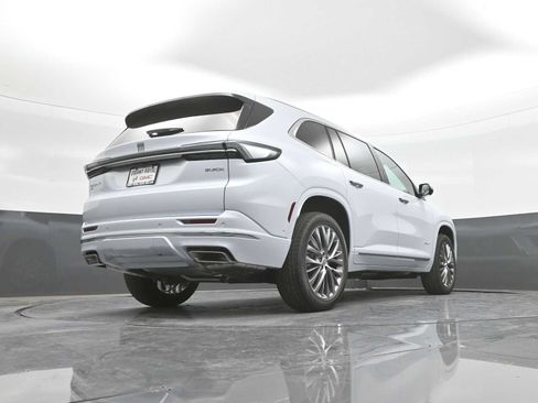New 2026 Buick Enclave Avenir w/ Super Cruise Package AWD/4WD image 46