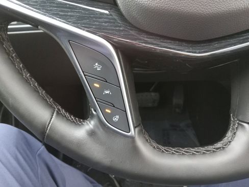 Used 2025 Cadillac XT5 Premium Luxury image 22