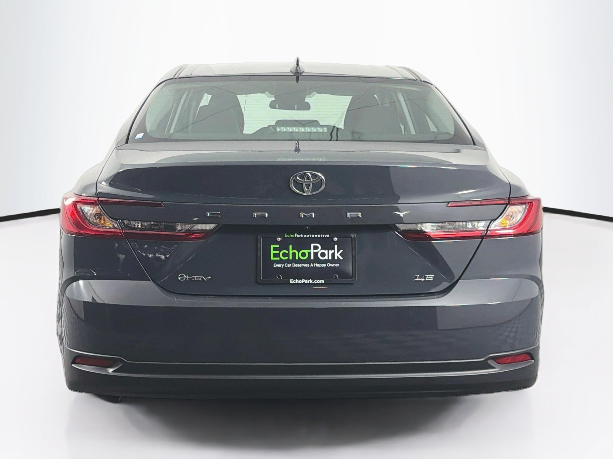 Used 2025 Toyota Camry LE FWD image 7