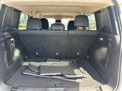 Used 2016 Jeep Renegade Trailhawk AWD/4WD image 15