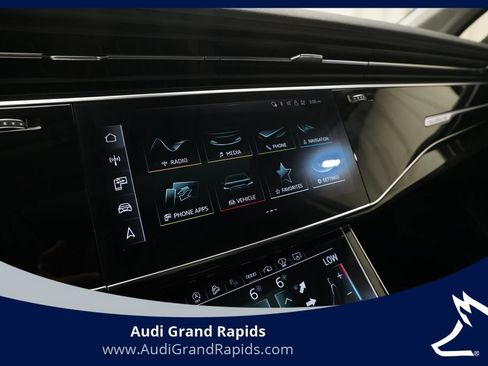 Used 2023 Audi Q7 3.0T Prestige w/ Prestige Package AWD/4WD image 5
