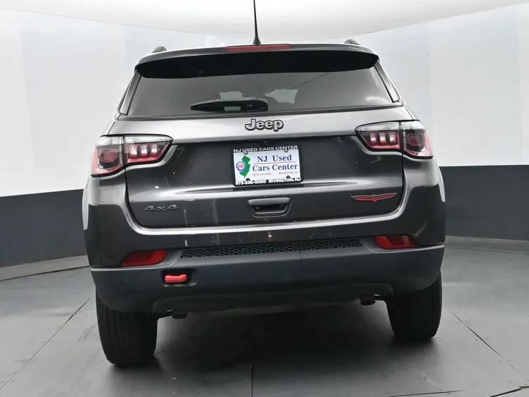 Used 2023 Jeep Compass Trailhawk AWD/4WD image 6