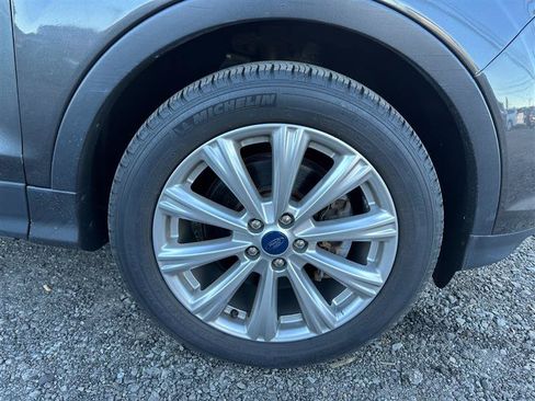 Used 2019 Ford Escape SEL AWD/4WD image 14