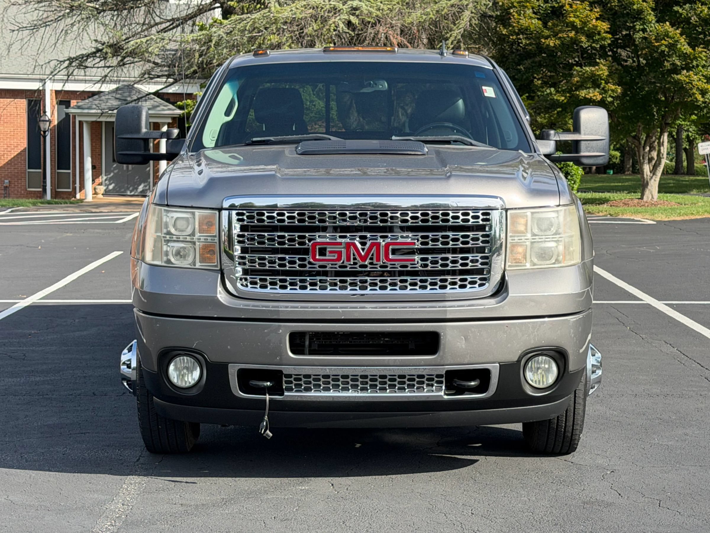 Used 2012 GMC Sierra 3500 Denali AWD/4WD image 4
