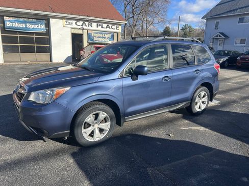 Used 2014 Subaru Forester 2.5i Premium w/ All-Weather Package AWD/4WD image 3