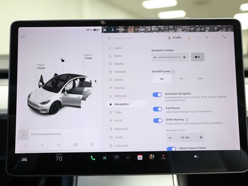 Used 2021 Tesla Model Y Long Range AWD/4WD image 64