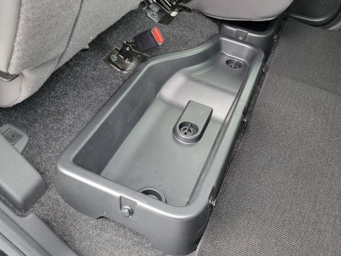 Used 2022 Nissan Frontier SV image 43