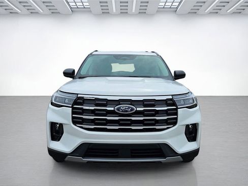 New 2026 Ford Explorer Active w/ Active Comfort Package image 3