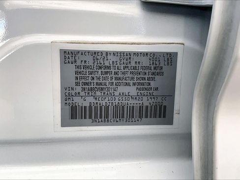Used 2021 Nissan Sentra SV FWD image 32