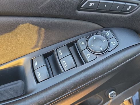 Certified 2021 Buick Enclave Avenir w/ Avenir Technology Package image 11