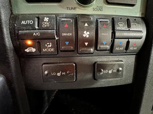 Used 2010 Honda Pilot Touring image 37