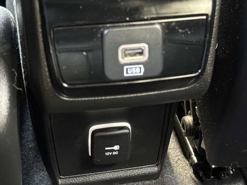 Used 2023 Jeep Compass Limited AWD/4WD image 26