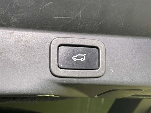 Used 2019 Land Rover Range Rover Sport Supercharged image 21