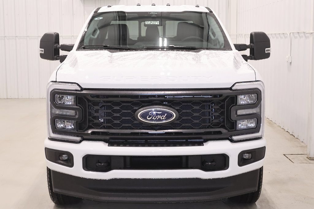New 2026 Ford F350 XL w/ STX Appearance Package AWD/4WD image 4