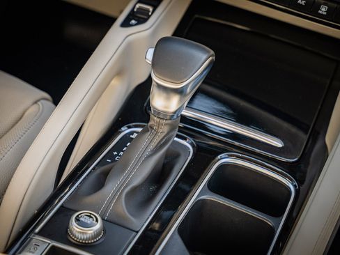 Used 2023 Kia Telluride EX w/ EX Captain's Chair Package image 31