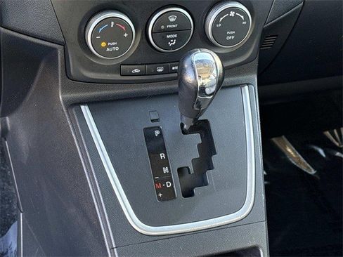 Used 2012 MAZDA MAZDA5 Touring w/ Moonroof & Audio Pkg image 22