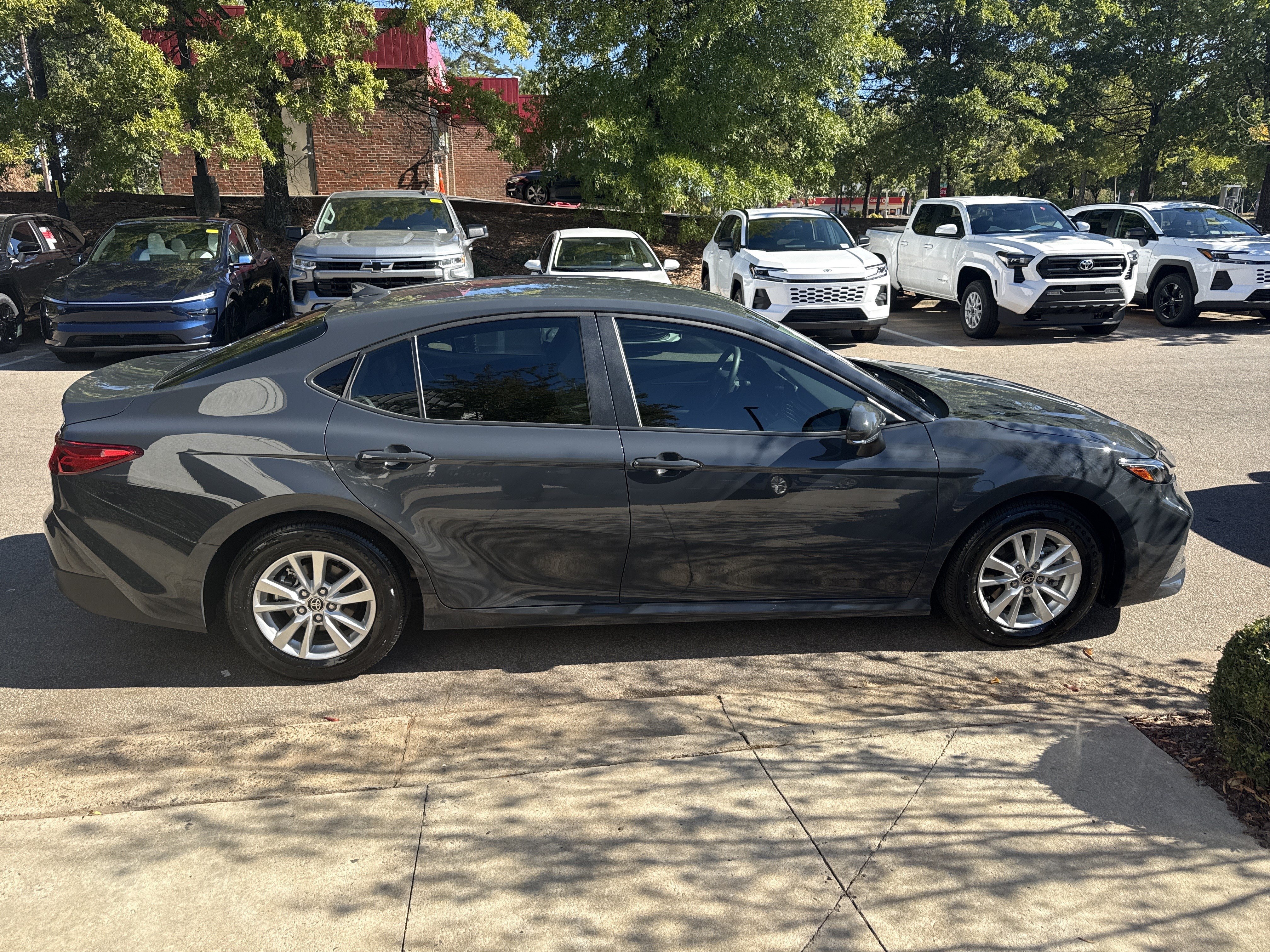 Used 2025 Toyota Camry LE FWD image 26