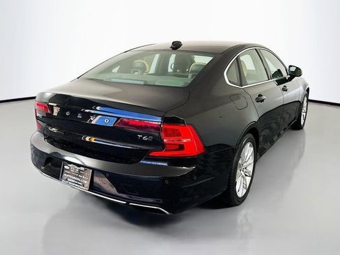 Used 2017 Volvo S90 T6 Momentum w/ Vision Package image 7