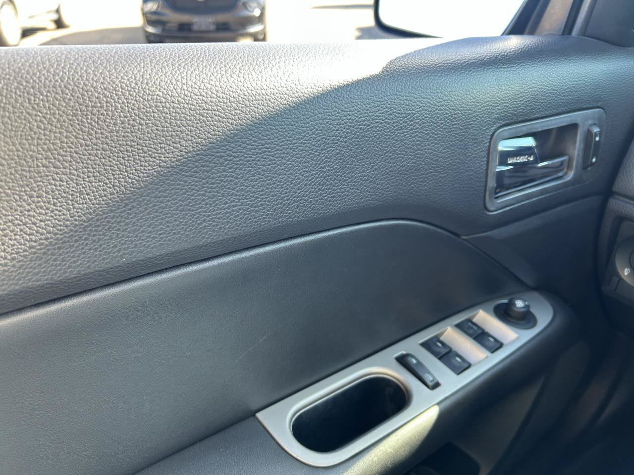 Used 2010 Ford Fusion SEL FWD image 26