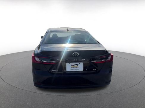 Used 2025 Toyota Camry LE image 12