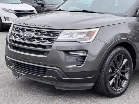 Used 2018 Ford Explorer XLT w/ Equipment Group 202A image 36