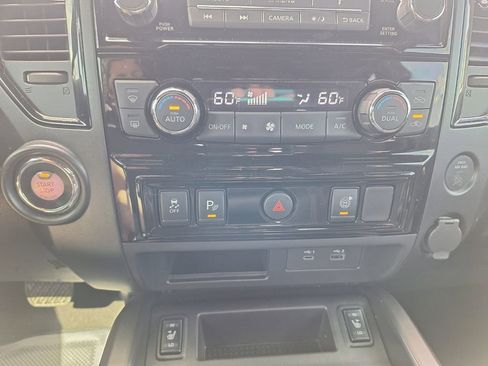 Used 2024 Nissan Titan SV w/ SV Bronze Edition Package image 17