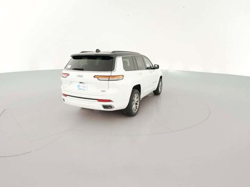 New 2025 Jeep Grand Cherokee L Summit w/ Luxury Tech Group V image 11