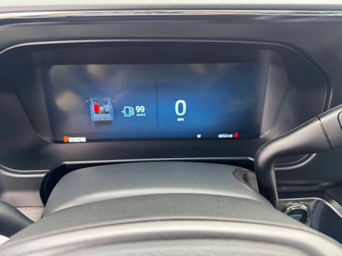 Used 2025 Ford F250 Lariat w/ Black Appearance Package image 27