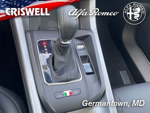 New 2024 Alfa Romeo Tonale Veloce image 31