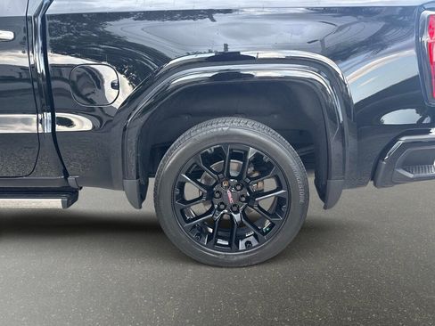 Used 2025 GMC Sierra 1500 Denali w/ Technology Package AWD/4WD image 10